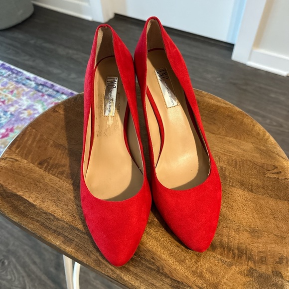 Red Pumps - Picture 2 of 4